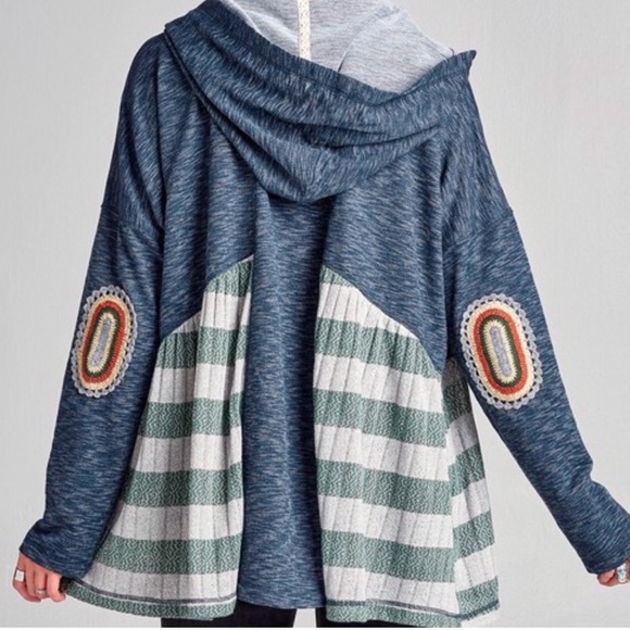 NWT ODDY Women's Blue Full Frontal Zip Stripped Boho Hoodie Sweater Size S - Picture 1 of 12